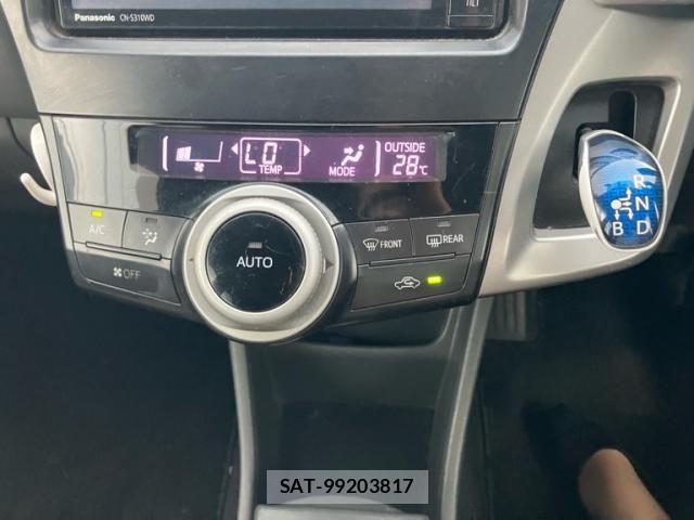 Toyota PRIUS ALPHA 2013-01 8831201-23