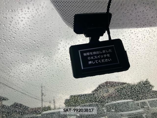 Toyota PRIUS ALPHA 2013-01 8831201-24