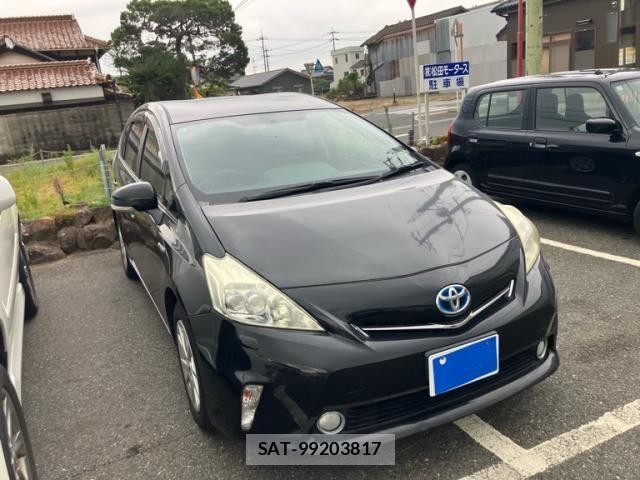 Toyota PRIUS ALPHA 2013-01 8831201-2