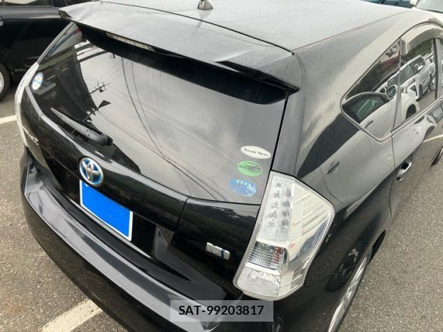 Toyota PRIUS ALPHA 2013-01 8831201-7
