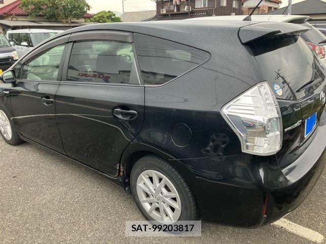 Toyota PRIUS ALPHA 2013-01 8831201-8