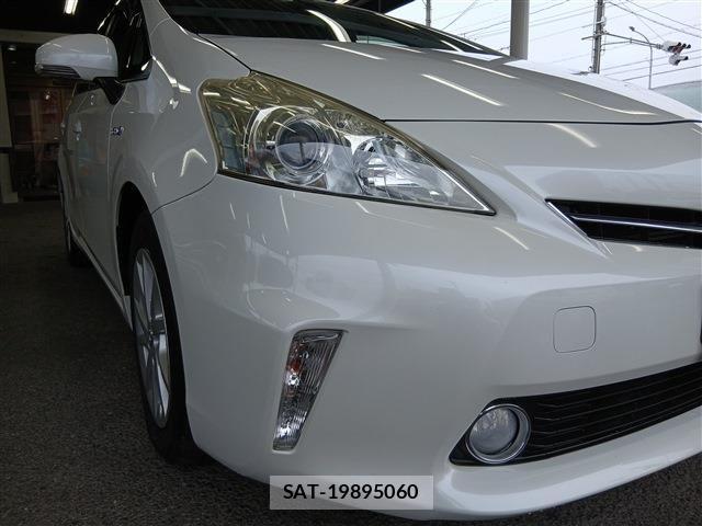 Toyota PRIUS ALPHA 2013-03 8831199-15