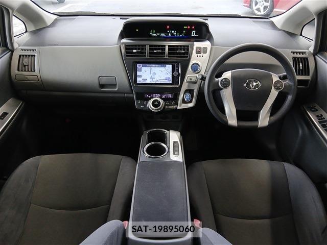 Toyota PRIUS ALPHA 2013-03 8831199-4
