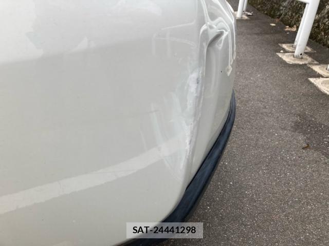 Toyota PRIUS ALPHA 2016-06 8831198-16