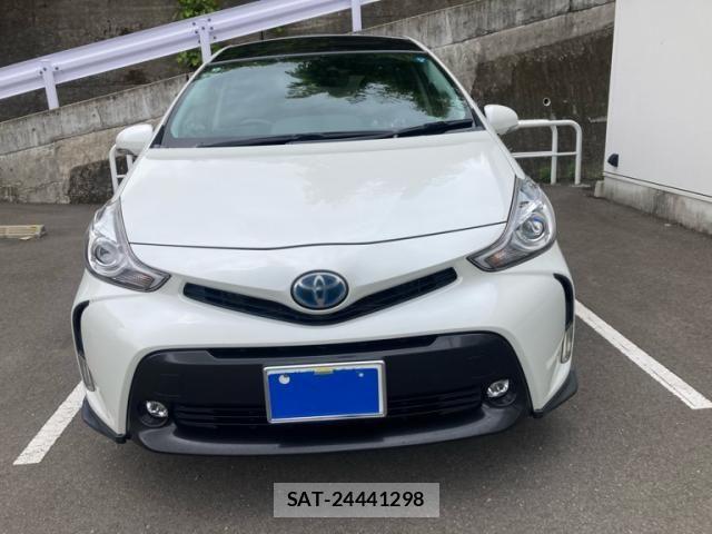 Toyota PRIUS ALPHA 2016-06 8831198-1