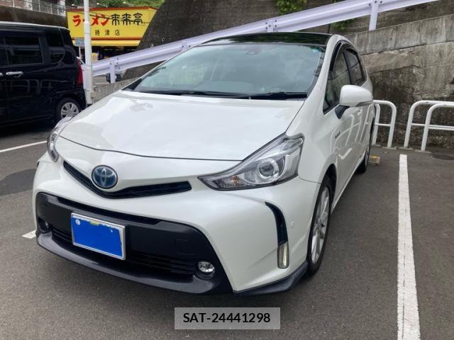 Toyota PRIUS ALPHA 2016-06 8831198-2