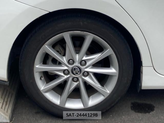 Toyota PRIUS ALPHA 2016-06 8831198-5