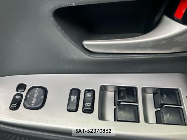 Toyota PRIUS ALPHA 2013-01 8831202-13