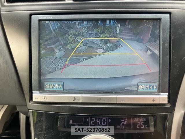 Toyota PRIUS ALPHA 2013-01 8831202-20