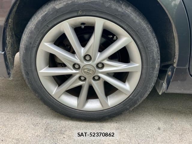 Toyota PRIUS ALPHA 2013-01 8831202-5
