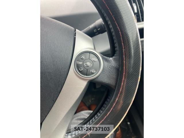 Toyota PRIUS ALPHA 2011-09 8831204-21