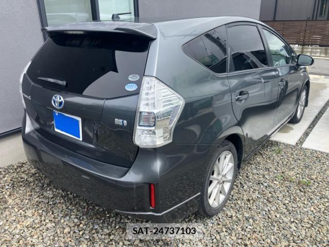 Toyota PRIUS ALPHA 2011-09 8831204-2