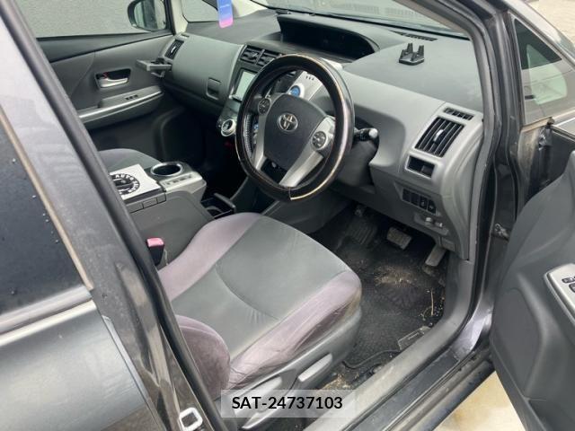 Toyota PRIUS ALPHA 2011-09 8831204-8
