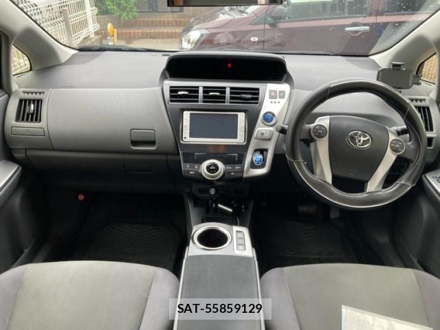 Toyota PRIUS ALPHA 2013-10 8831203-11