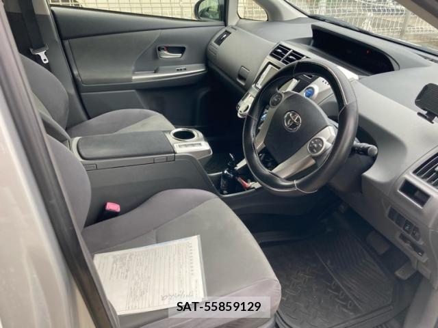 Toyota PRIUS ALPHA 2013-10 8831203-12