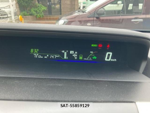 Toyota PRIUS ALPHA 2013-10 8831203-15