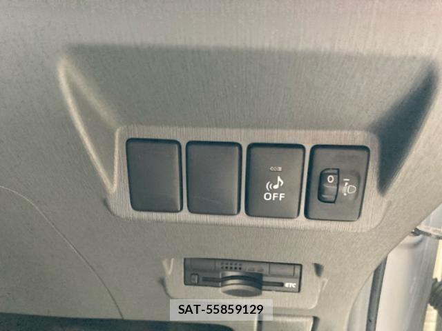 Toyota PRIUS ALPHA 2013-10 8831203-21