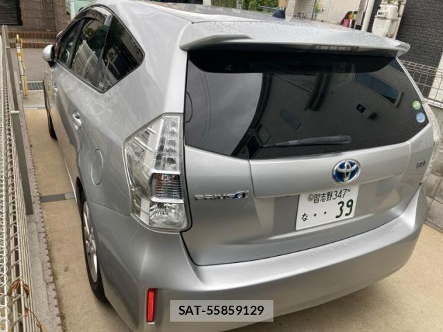 Toyota PRIUS ALPHA 2013-10 8831203-4