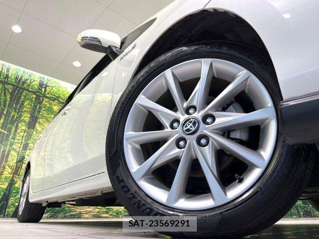 Toyota PRIUS ALPHA 2019-09 8831195-12