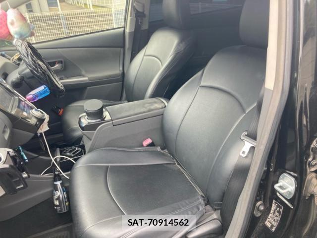 Toyota PRIUS ALPHA 2011-12 8831205-9
