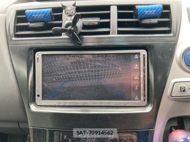 Toyota PRIUS ALPHA 2011-12 8831205-18