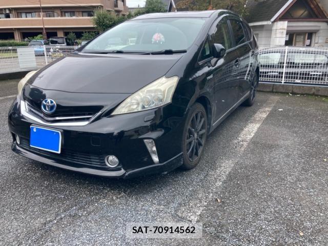 Toyota PRIUS ALPHA 2011-12 8831205-1