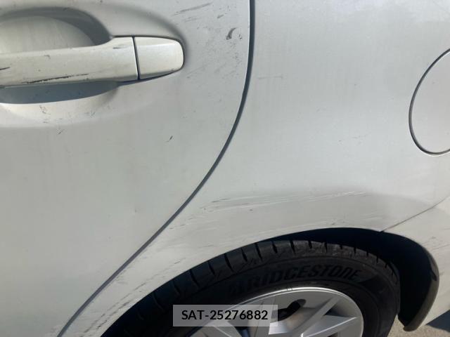 Toyota PRIUS ALPHA 2012-02 8831200-9