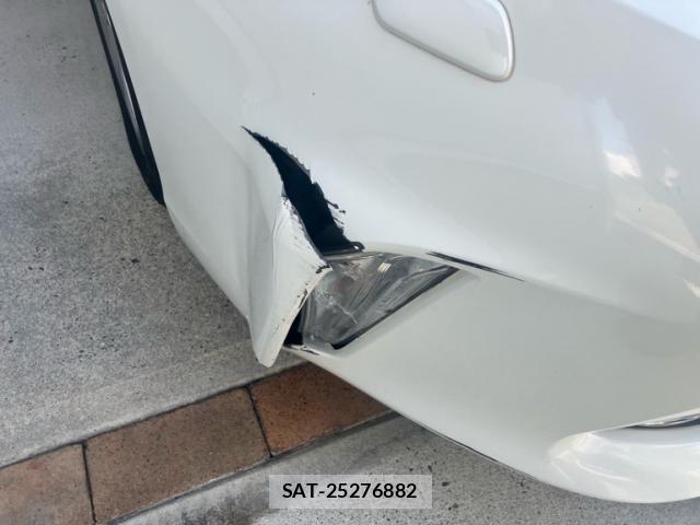 Toyota PRIUS ALPHA 2012-02 8831200-2