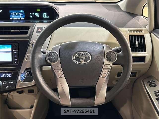 Toyota PRIUS ALPHA 2016-09 8849866-9