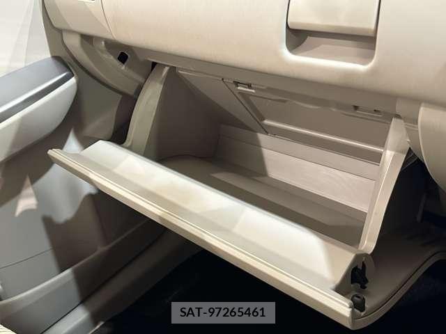Toyota PRIUS ALPHA 2016-09 8849866-26