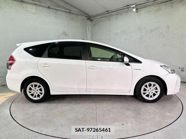 Toyota PRIUS ALPHA 2016-09 8849866-3