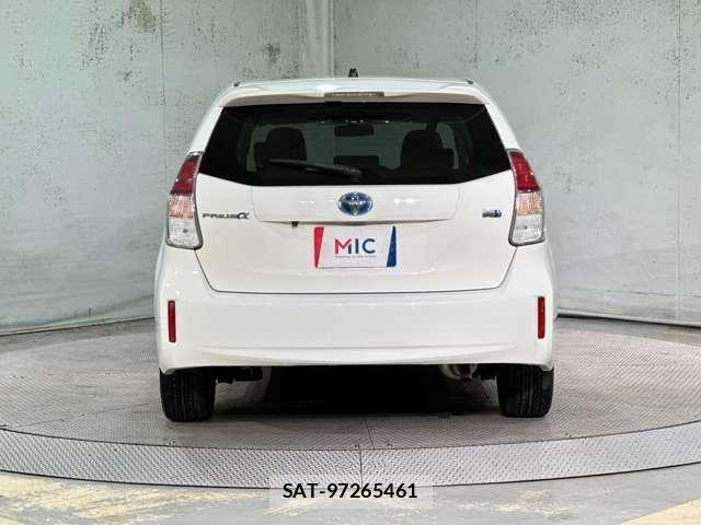 Toyota PRIUS ALPHA 2016-09 8849866-5