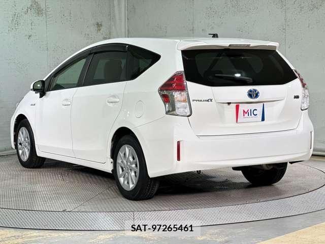 Toyota PRIUS ALPHA 2016-09 8849866-6