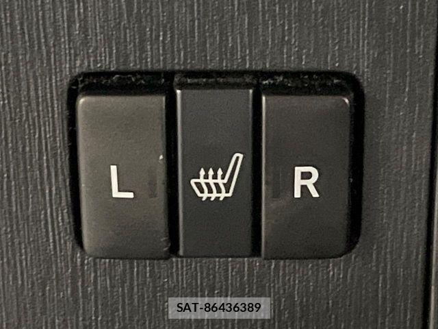 Toyota PRIUS ALPHA 2020-02 8850419-5