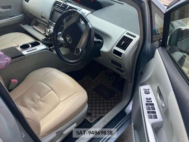 Toyota PRIUS ALPHA 2014-03 8850424-14