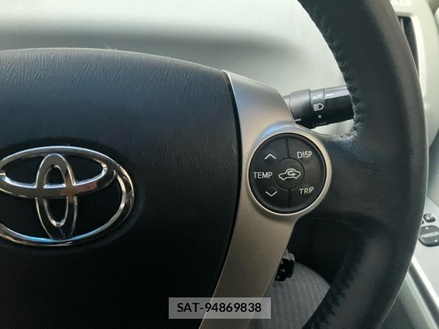 Toyota PRIUS ALPHA 2014-03 8850424-16