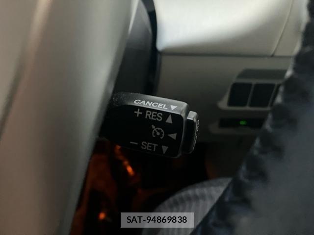 Toyota PRIUS ALPHA 2014-03 8850424-17