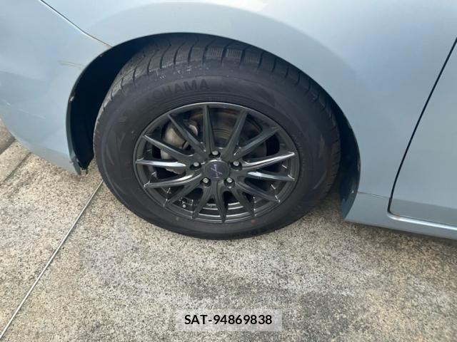 Toyota PRIUS ALPHA 2014-03 8850424-5