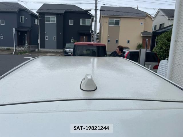 Toyota PRIUS ALPHA 2016-03 8849891-9