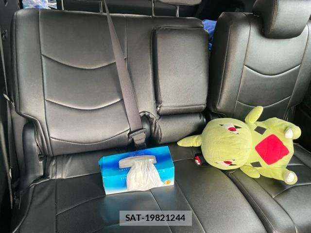 Toyota PRIUS ALPHA 2016-03 8849891-14