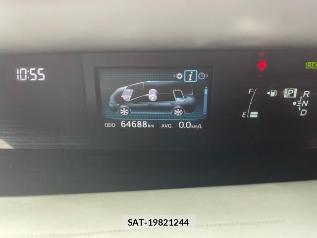 Toyota PRIUS ALPHA 2016-03 8849891-22