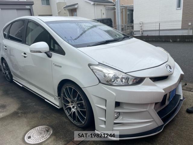 Toyota PRIUS ALPHA 2016-03 8849891-2