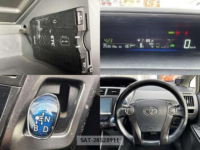 Toyota PRIUS ALPHA 2013-10 8849725-4