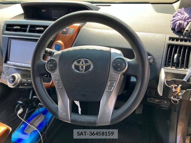 Toyota PRIUS ALPHA 2015-05 8850420-12