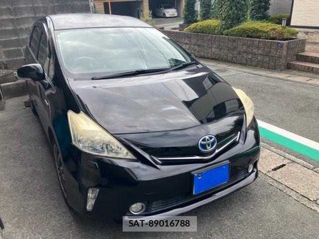 Toyota PRIUS ALPHA 2011-09 8850427-1