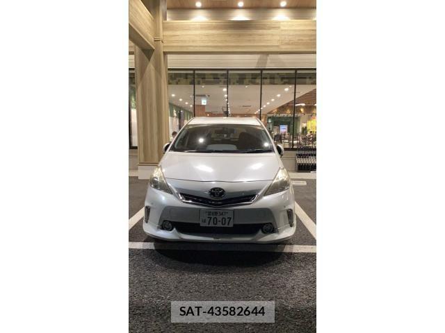 Toyota PRIUS ALPHA 2014-01 8850425-2