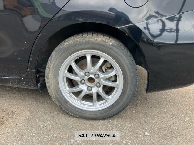 Toyota PRIUS ALPHA 2013-01 8849940-12