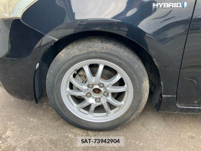 Toyota PRIUS ALPHA 2013-01 8849940-13