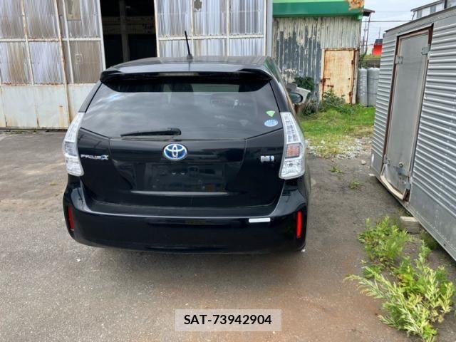 Toyota PRIUS ALPHA 2013-01 8849940-5