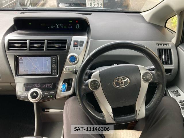 Toyota PRIUS ALPHA 2012-03 8850426-11